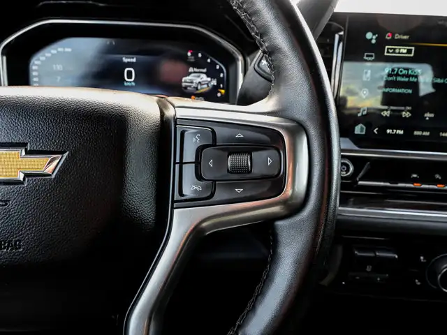 2025 Chevrolet Silverado 1500 LT 5.3L - Photo 23