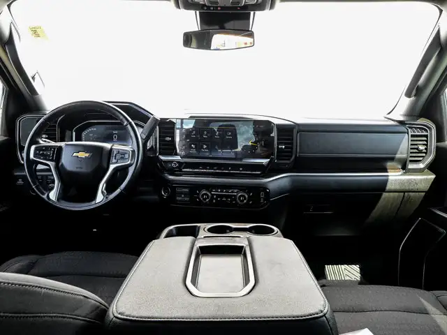 2025 Chevrolet Silverado 1500 LT 5.3L - Photo 28