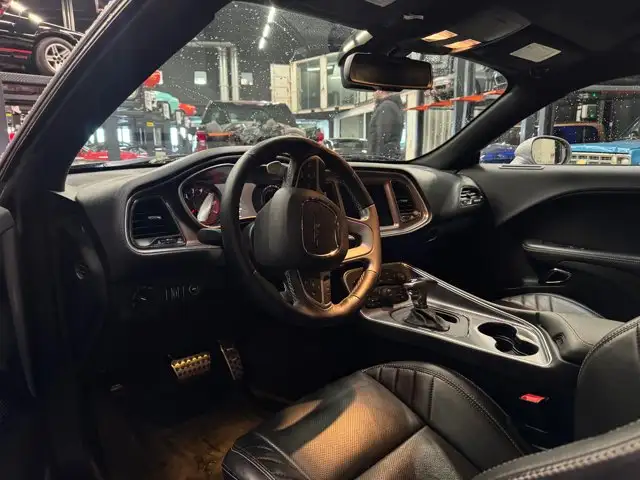 2016 Dodge Challenger SRT Hellcat | Heated/Cooled Seats - Photo 4