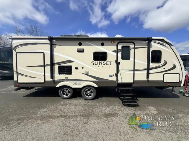 2016 CrossRoads RV Sunset Trail Super Lite ST250RB