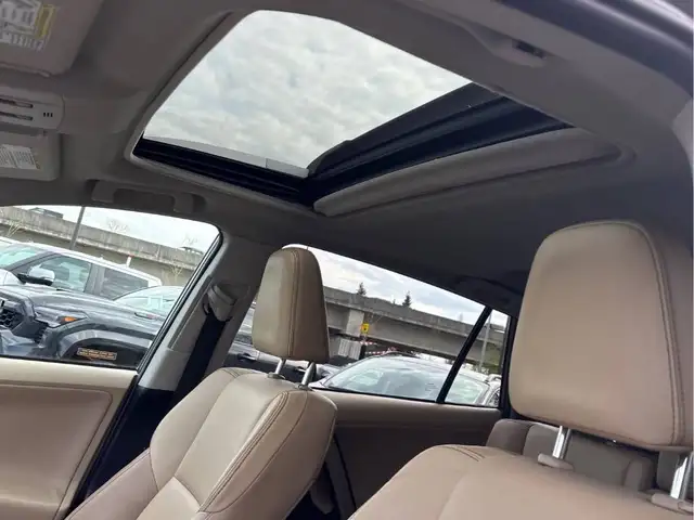 2013 Toyota RAV4 Limited - Photo 5