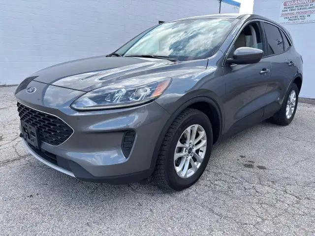 2021 Ford Escape SE