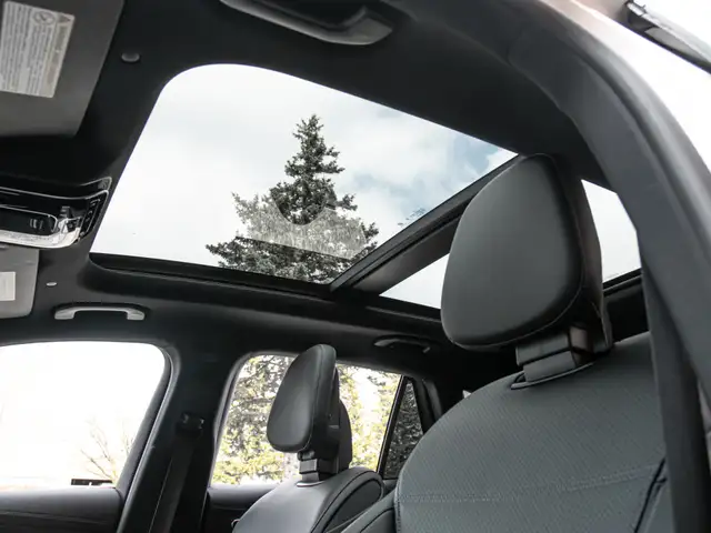 2024 Mercedes-Benz GLC-Class GLC 300|NAV|PANOROOF|CLEAN CARFAX|B - Photo 11