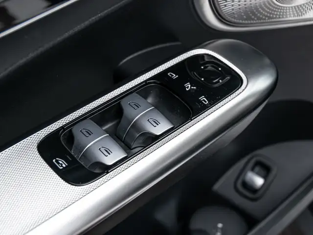 2024 Mercedes-Benz GLC-Class GLC 300|NAV|PANOROOF|CLEAN CARFAX|B - Photo 12