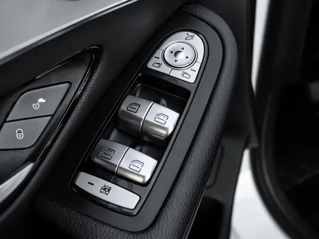 2017 Mercedes-Benz GLC-Class 300|NAV|PANOROOF|HEATED SEATS|BACKU - Photo 13