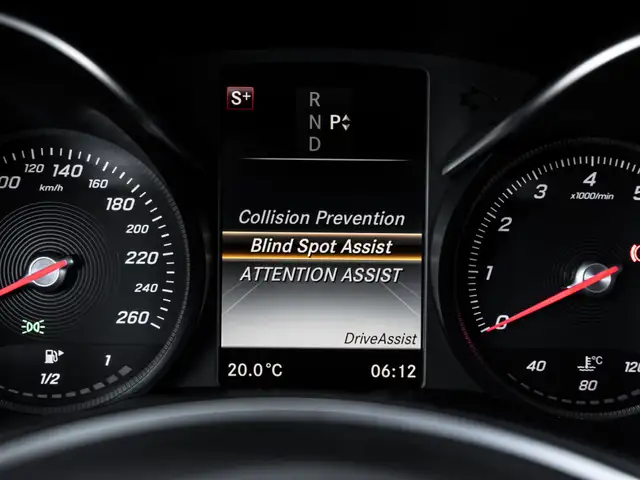 2017 Mercedes-Benz GLC-Class 300|NAV|PANOROOF|HEATED SEATS|BACKU - Photo 28