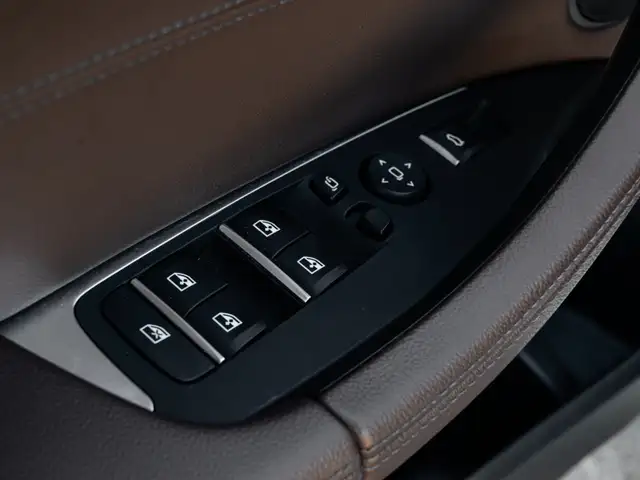 2021 BMW X3 30i|M-SPORT|ENHANCED|NAV|PANOROOF|LOADED|PRICE TO SE - Photo 11