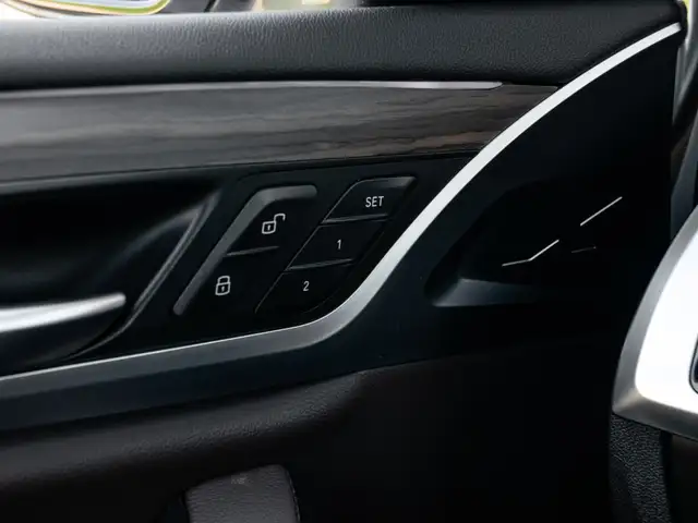 2021 BMW X3 30i|M-SPORT|ENHANCED|NAV|PANOROOF|LOADED|PRICE TO SE - Photo 13