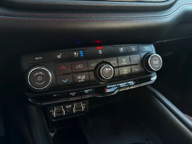 2023 DODGE DURANGO - Photo 15