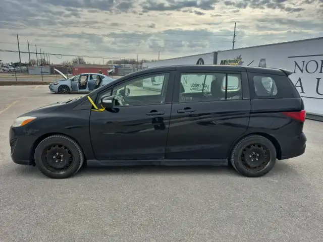 2014 Mazda Mazda5 - Photo 8