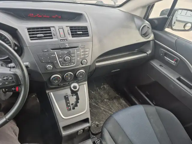 2014 Mazda Mazda5 - Photo 12