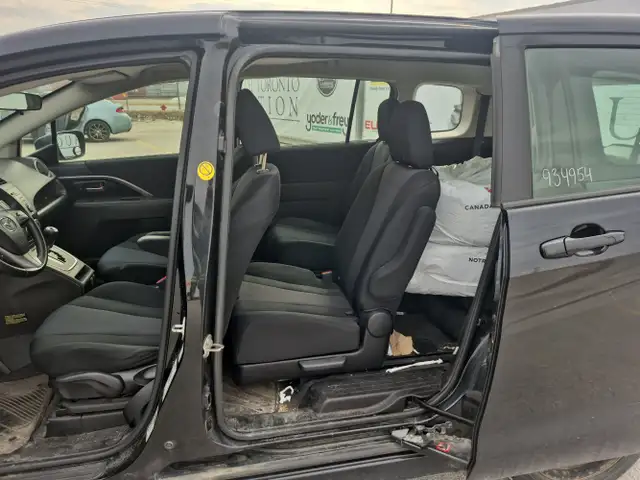 2014 Mazda Mazda5 - Photo 14