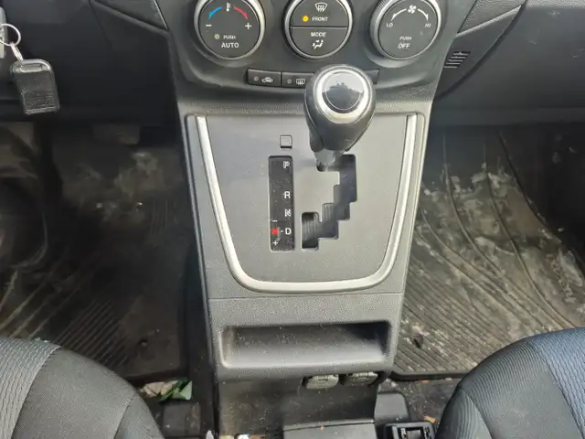 2014 Mazda Mazda5 - Photo 19