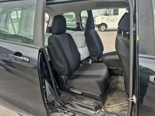 2014 Mazda Mazda5 - Photo 28