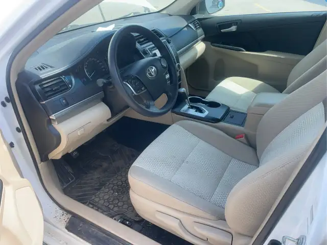 2013 Toyota Camry - Photo 10