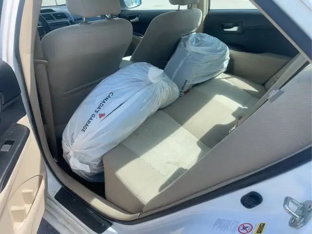 2013 Toyota Camry - Photo 14