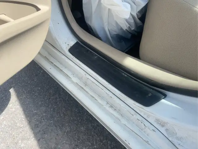 2013 Toyota Camry - Photo 22