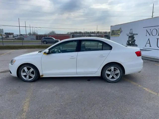 2013 Volkswagen Jetta - Photo 8