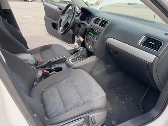 2013 Volkswagen Jetta - Photo 17