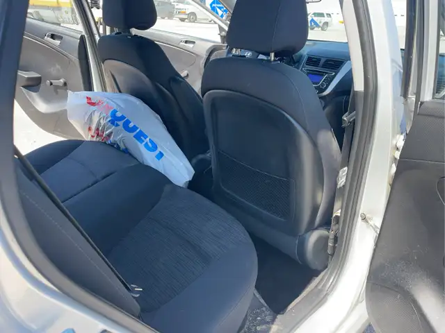 2015 Hyundai ACCENT - Photo 19