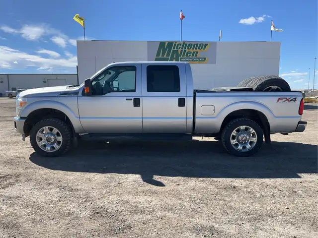 2014 Ford F-250 Super Duty - Photo 2