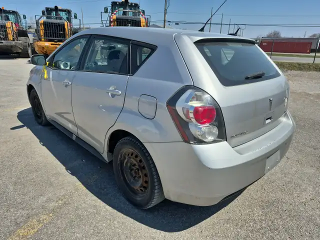 2009 Pontiac Vibe - Photo 7