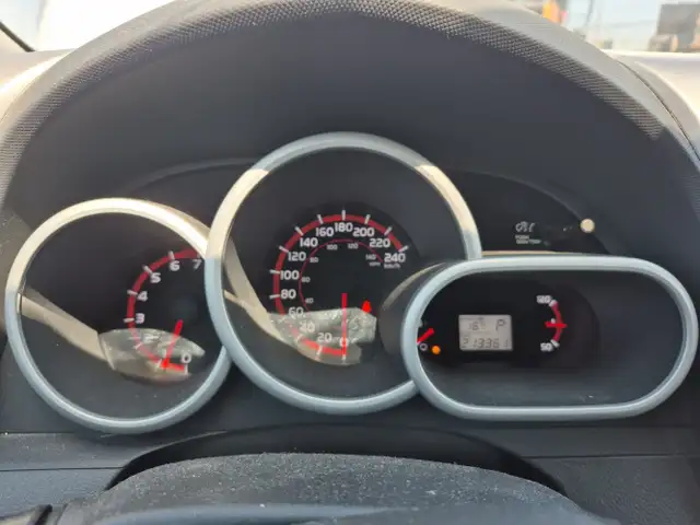 2009 Pontiac Vibe - Photo 14