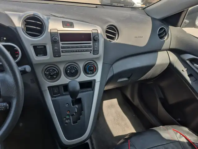 2009 Pontiac Vibe - Photo 16