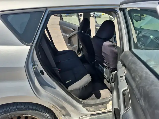 2009 Pontiac Vibe - Photo 36