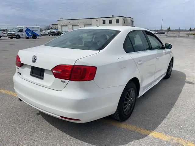 2013 Volkswagen Jetta - Photo 5