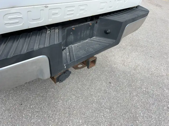 2011 Ford F-350 Super Duty - Photo 20