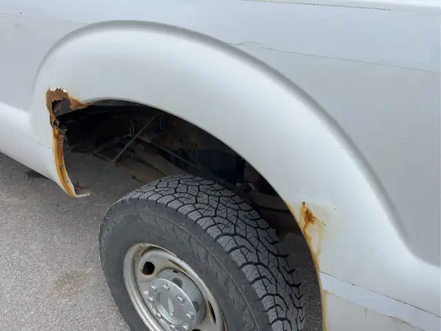 2011 Ford F-350 Super Duty - Photo 21