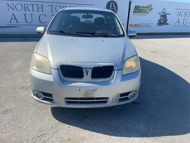 2007 Pontiac Wave - Photo 2