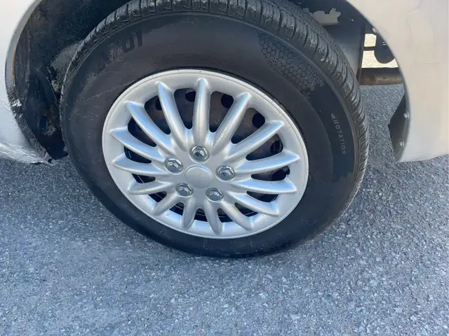 2007 Pontiac Wave - Photo 23