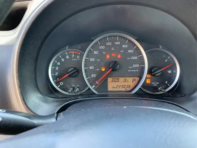 2014 Toyota Yaris - Photo 11