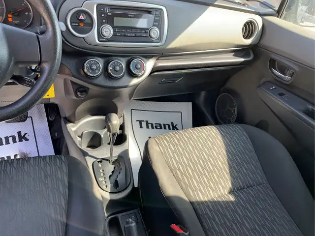 2014 Toyota Yaris - Photo 12