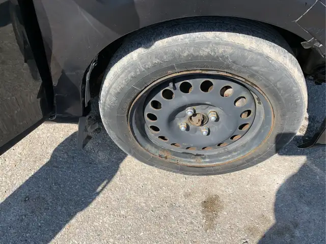 2014 Toyota Yaris - Photo 19