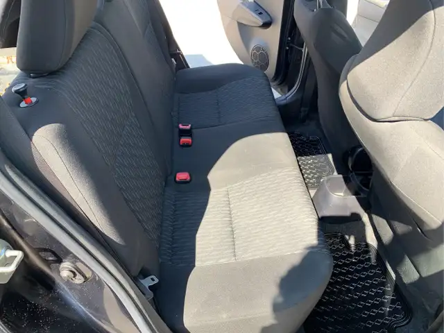 2014 Toyota Yaris - Photo 20