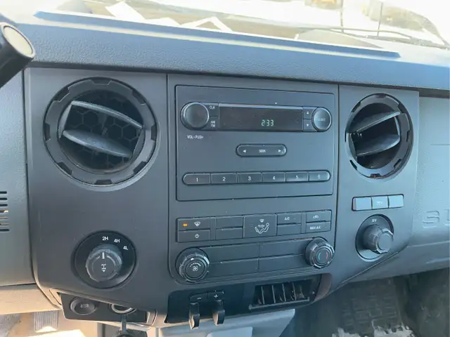 2015 Ford F-250 Super Duty - Photo 12