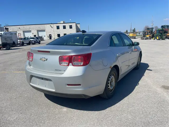 2016 Chevrolet Malibu Limited - Photo 5