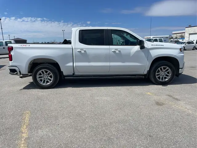 2021 Chevrolet Silverado 1500 - Photo 4