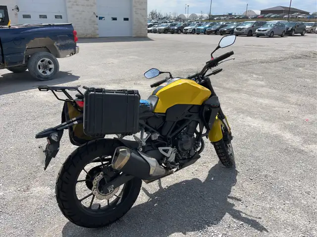 2023 Honda Cb - Photo 5