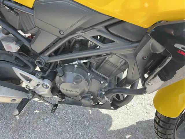 2023 Honda Cb - Photo 14