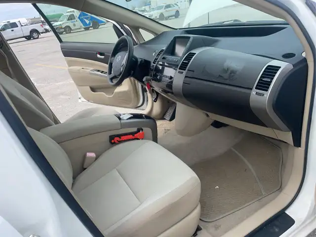 2005 Toyota Prius - Photo 17