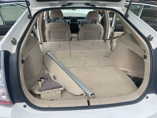 2005 Toyota Prius - Photo 19