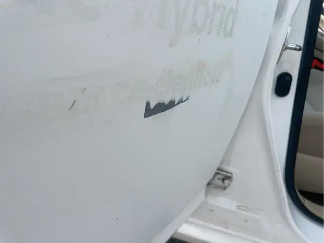 2005 Toyota Prius - Photo 24