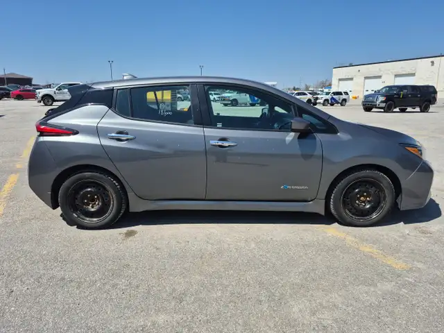 2019 Nissan LEAF - Photo 4
