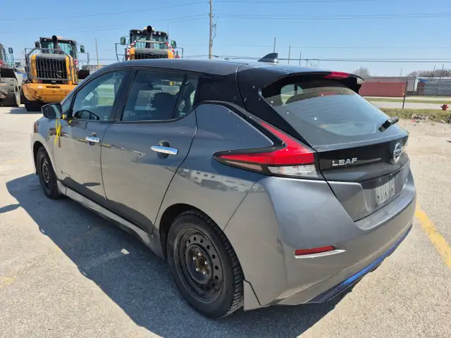 2019 Nissan LEAF - Photo 7