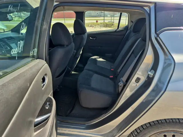 2019 Nissan LEAF - Photo 14