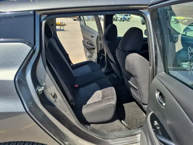 2019 Nissan LEAF - Photo 28